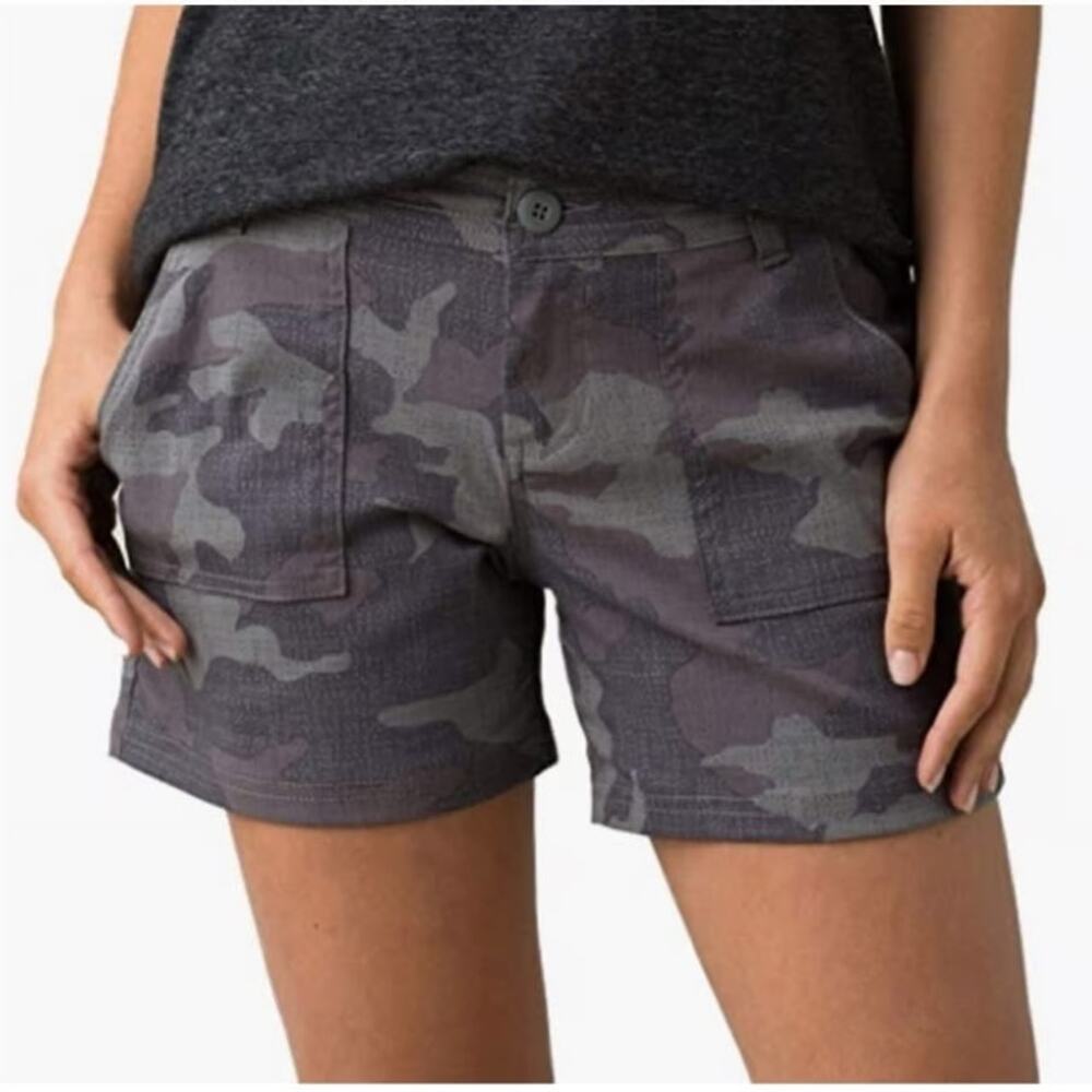 PRANA Olivia Gravel Gray Camo Stretch Nylon Mid-Rise Hiking Trail Shorts Size 8